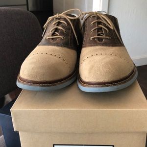 Men’s Cole Haan Air Franklin Saddle shoes.